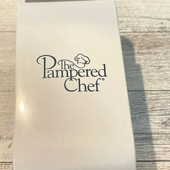 Vintage The Pampered Chef Adjustable Measuring Cup Scoop 1 Cup/250 Ml - Picture 2 of 7